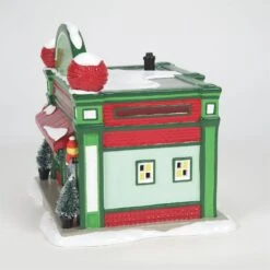 Department 56 Warm & Cozy Yarn Shop -Country Christmas Loft Shop a28im5oapj2xdabsnmh3