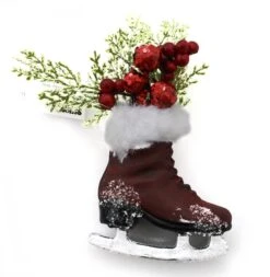 6 Inch Skate With Floral Accent - Pinecone -Country Christmas Loft Shop kw0gfoswmatg8texysy7