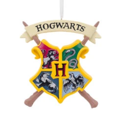 Hallmark Harry Potter Hogwarts Crest Ornament